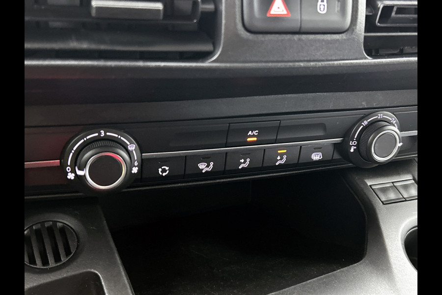 Peugeot Partner 1.2 Benzine 111PK Euro6 Premium / Airco / Navigatie / Cruise-ctr. / Schuifdeur + Raam / Radio multimedia / Apk 08-2027