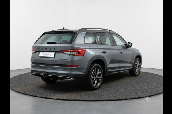 Škoda Kodiaq 1.5 TSI Business Edition Plus 7 persoons 150pk | Panoramadak | Trekhaak | Verwarmbare voorstoelen | Parkeercamera