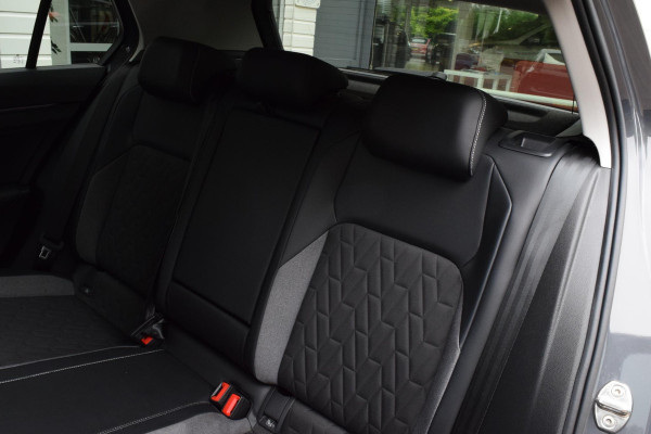 Volkswagen Golf 1.5 eTSI Goal|ACC|Stoel+stuurverw.|Carplay|Sfeer