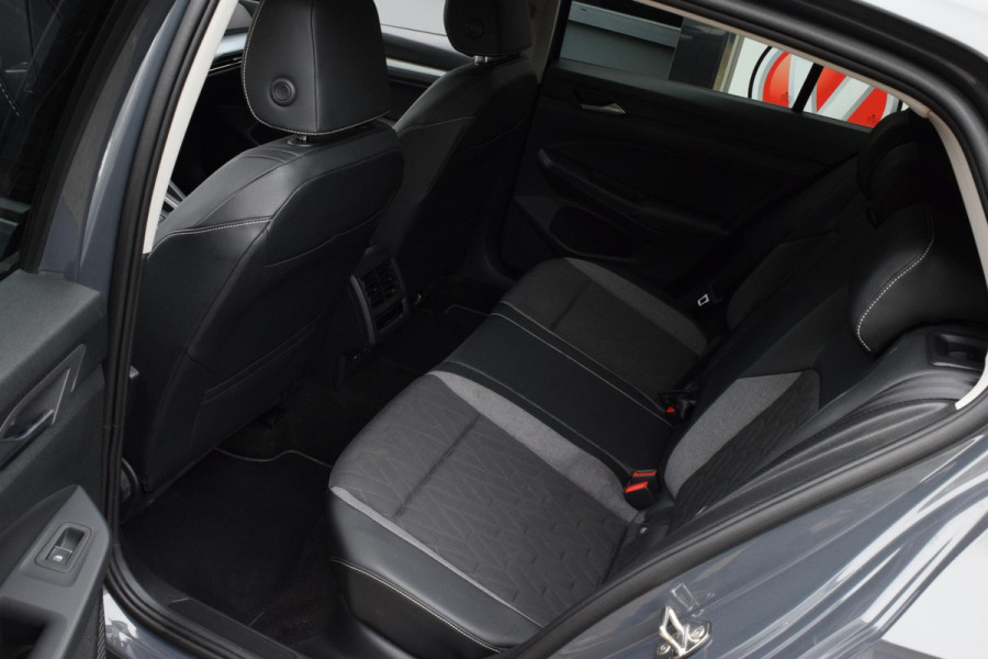 Volkswagen Golf 1.5 eTSI Goal|ACC|Stoel+stuurverw.|Carplay|Sfeer