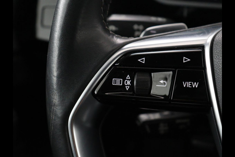 Audi e-tron Sportback 50 quattro S edition 71 kWh | SOH 90.4% | Panoramadak | Adaptive cruise | Matrix LED | Elek. Stoelen | Memory | Stoelverwarming | Camera | DAB | Leder/Alcantara | Camera | S Line