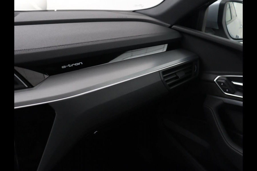 Audi e-tron Sportback 50 quattro S edition 71 kWh | SOH 90.4% | Panoramadak | Adaptive cruise | Matrix LED | Elek. Stoelen | Memory | Stoelverwarming | Camera | DAB | Leder/Alcantara | Camera | S Line