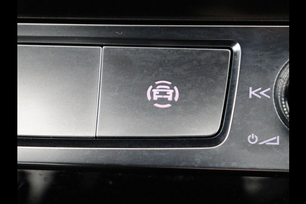 Audi e-tron Sportback 50 quattro S edition 71 kWh | SOH 90.4% | Panoramadak | Adaptive cruise | Matrix LED | Elek. Stoelen | Memory | Stoelverwarming | Camera | DAB | Leder/Alcantara | Camera | S Line