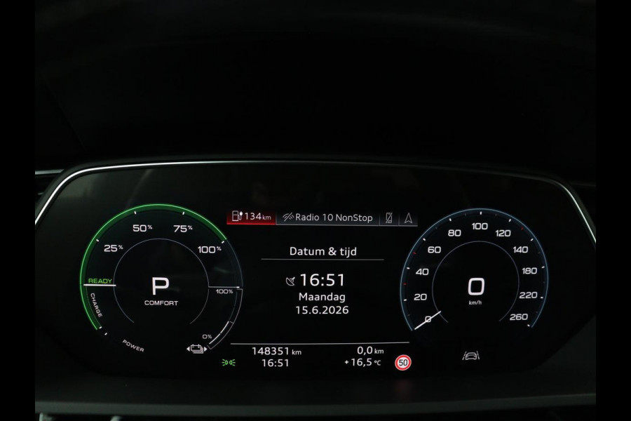Audi e-tron Sportback 50 quattro S edition 71 kWh | SOH 90.4% | Panoramadak | Adaptive cruise | Matrix LED | Elek. Stoelen | Memory | Stoelverwarming | Camera | DAB | Leder/Alcantara | Camera | S Line