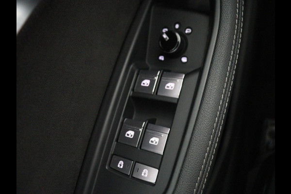 Audi e-tron Sportback 50 quattro S edition 71 kWh | SOH 90.4% | Panoramadak | Adaptive cruise | Matrix LED | Elek. Stoelen | Memory | Stoelverwarming | Camera | DAB | Leder/Alcantara | Camera | S Line