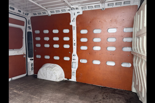 Fiat Ducato 30 2.3 MultiJet L2H2 / vaste prijs rijklaar € 14.950 ex btw / lease vanaf € 252 / lichtmetalen velgen / cruise en climate control / trekhaak / camera / euro 6 / navi