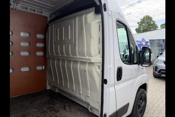 Fiat Ducato 30 2.3 MultiJet L2H2 / vaste prijs rijklaar € 14.950 ex btw / lease vanaf € 252 / lichtmetalen velgen / cruise en climate control / trekhaak / camera / euro 6 / navi