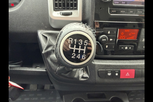 Fiat Ducato 30 2.3 MultiJet L2H2 / vaste prijs rijklaar € 14.950 ex btw / lease vanaf € 252 / lichtmetalen velgen / cruise en climate control / trekhaak / camera / euro 6 / navi