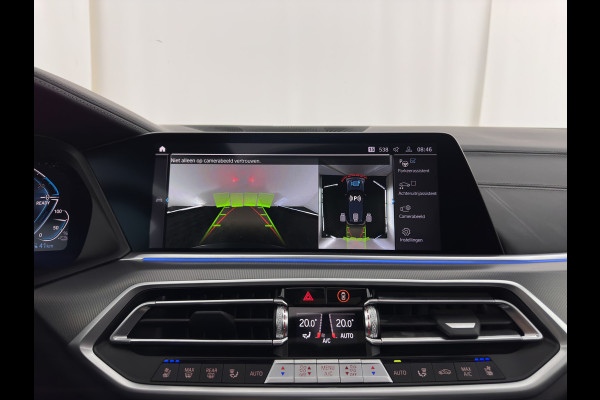 BMW X5 xDrive45e M-Sportpack High Executive (Plug-In) {SoH-91%} (INCL-BTW) *PANO | LEATHER | LASER-LED | HARMAN/KARDON | MEMORY-PACK | TOPVIEW | ADAPTIVE-CRUISE | BLINDSPOT | DIGI-COCKPIT | PRIVACY-GLASS | SHIFTPADDLES | HEAD-UP | TOWBAR | 22''A