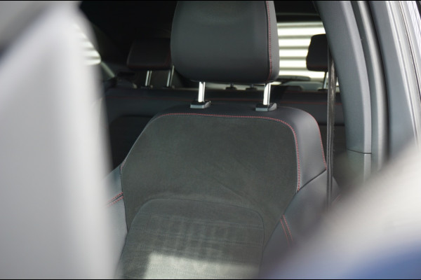 Ford Kuga 225PK PHEV ST-Line X ALLSEASONS | WINTERPACK | SPORTIEF