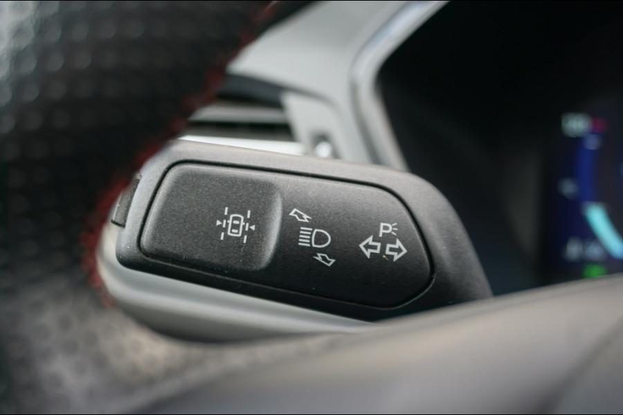 Ford Kuga 225PK PHEV ST-Line X ALLSEASONS | WINTERPACK | SPORTIEF