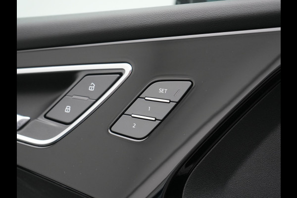 Audi Q4 e-tron 45 Quattro Edition 82 kWh 265pk Dealer O.H. | Trekhaak Af Fabriek | Panodak | S Line Interieur | Adaptive Cruise | Camera | Sportstoelen Memory & Verwarmd | Sfeerverlichting | Keyless | Navigatie | DAB |