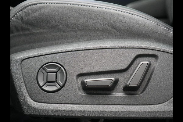 Audi Q4 e-tron 45 Quattro Edition 82 kWh 265pk Dealer O.H. | Trekhaak Af Fabriek | Panodak | S Line Interieur | Adaptive Cruise | Camera | Sportstoelen Memory & Verwarmd | Sfeerverlichting | Keyless | Navigatie | DAB |