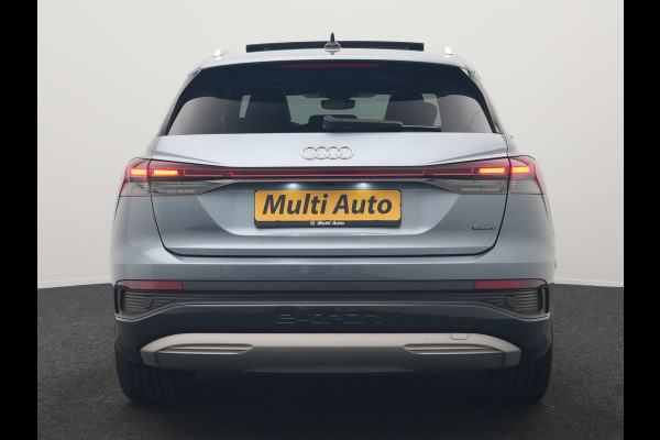 Audi Q4 e-tron 45 Quattro Edition 82 kWh 265pk Dealer O.H. | Trekhaak Af Fabriek | Panodak | S Line Interieur | Adaptive Cruise | Camera | Sportstoelen Memory & Verwarmd | Sfeerverlichting | Keyless | Navigatie | DAB |