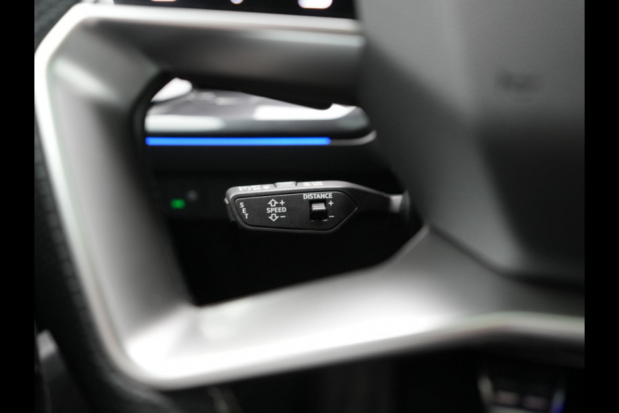 Audi Q4 e-tron 45 Quattro Edition 82 kWh 265pk Dealer O.H. | Trekhaak Af Fabriek | Panodak | S Line Interieur | Adaptive Cruise | Camera | Sportstoelen Memory & Verwarmd | Sfeerverlichting | Keyless | Navigatie | DAB |