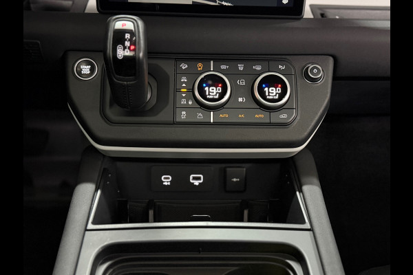 Land Rover Defender 110 2.0 D200 110 | Pano | PPF | Meridian | Trekhaak | Carplay | Geel kenteken