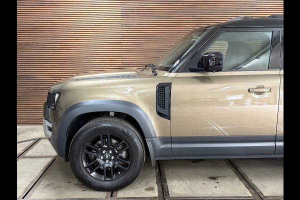 Land Rover Defender 110 2.0 D200 110 | Pano | PPF | Meridian | Trekhaak | Carplay | Geel kenteken