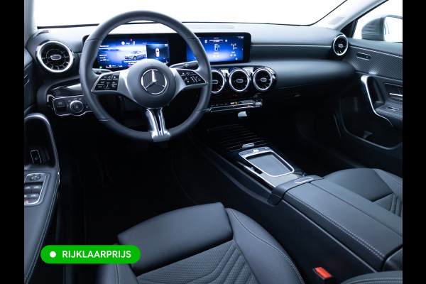 Mercedes-Benz A-Klasse 250 e Business Solution Luxury 218 PK | Adaptieve Cruise | Stoel- & Stuurverwarming | Camara | Navigatie | App. connect | Climate control | Automatisch inparkeren