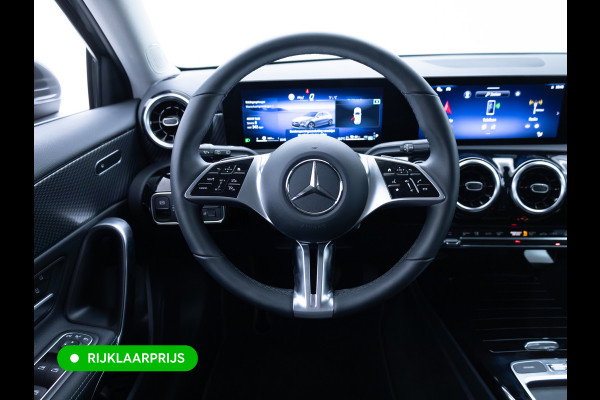 Mercedes-Benz A-Klasse 250 e Business Solution Luxury 218 PK | Adaptieve Cruise | Stoel- & Stuurverwarming | Camara | Navigatie | App. connect | Climate control | Automatisch inparkeren