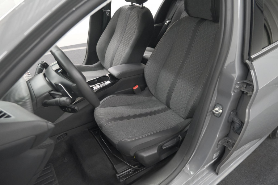 Peugeot 208 Hybrid 110 e-DCS6 Allure | Apple Carplay | Parkeersensoren Voor + Achter | Climate Control