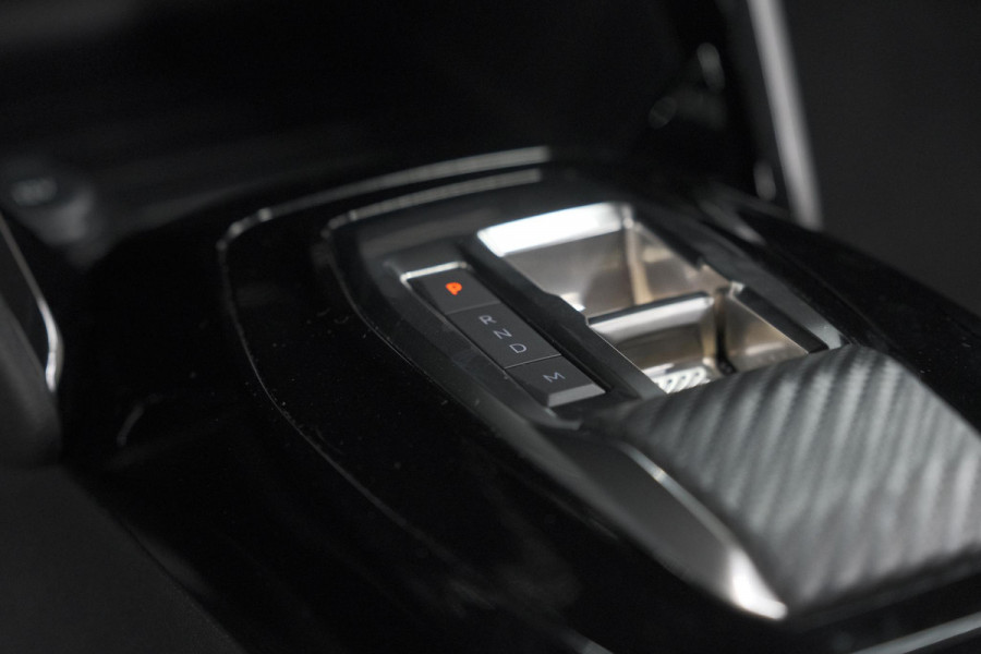 Peugeot 208 Hybrid 110 e-DCS6 Allure | Apple Carplay | Parkeersensoren Voor + Achter | Climate Control