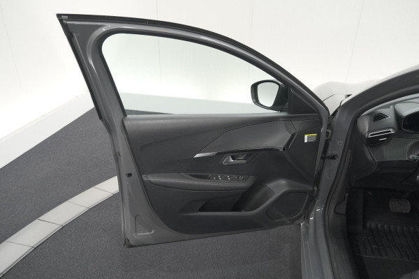 Peugeot 208 Hybrid 110 e-DCS6 Allure | Apple Carplay | Parkeersensoren Voor + Achter | Climate Control