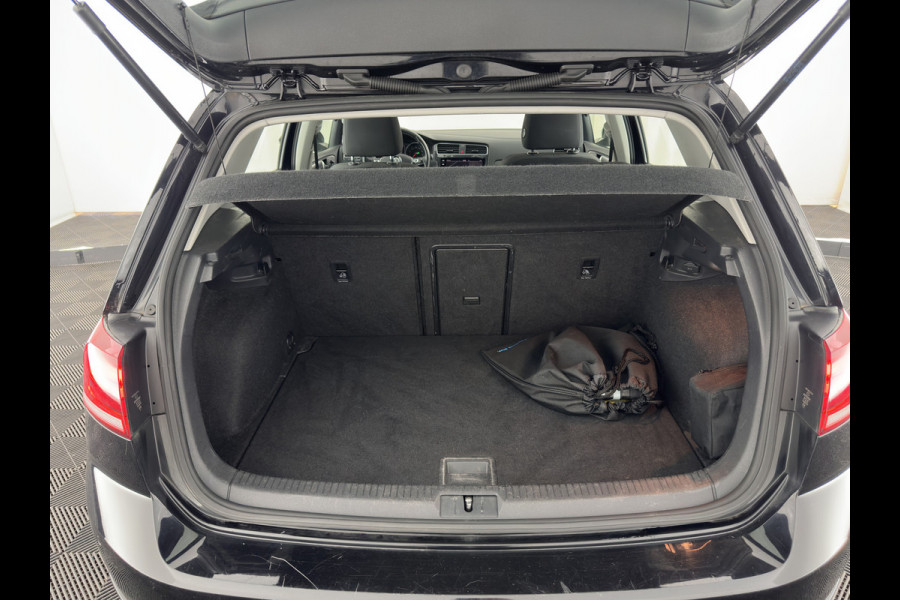 Volkswagen e-Golf e-Golf * FULL-LED | NAVI-FULLMAP | KEYLESS | AMBIENT-LIGHT | ECC |  PDC | 16''ALU*