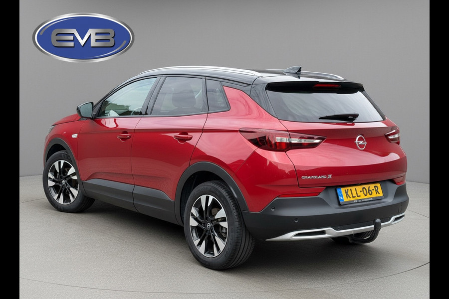 Opel Grandland X 1.2 Turbo Ultimate, 31000 km, achteruitrijcamera, trekhaak, navigatie, 1/2 leder, nieuwstaat
