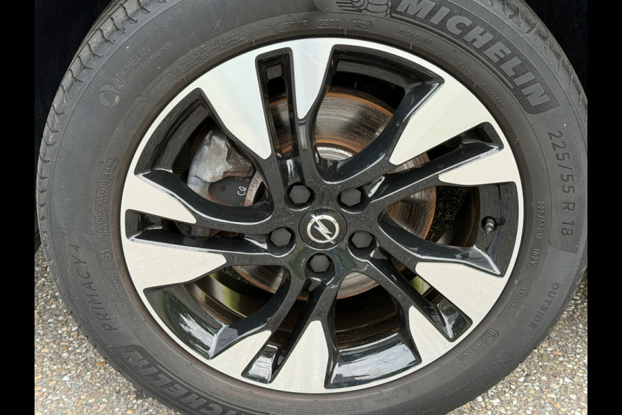 Opel Grandland X 1.2 Turbo Ultimate, 31000 km, achteruitrijcamera, trekhaak, navigatie, 1/2 leder, nieuwstaat