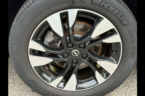 Opel Grandland X 1.2 Turbo Ultimate, 31000 km, achteruitrijcamera, trekhaak, navigatie, 1/2 leder, nieuwstaat