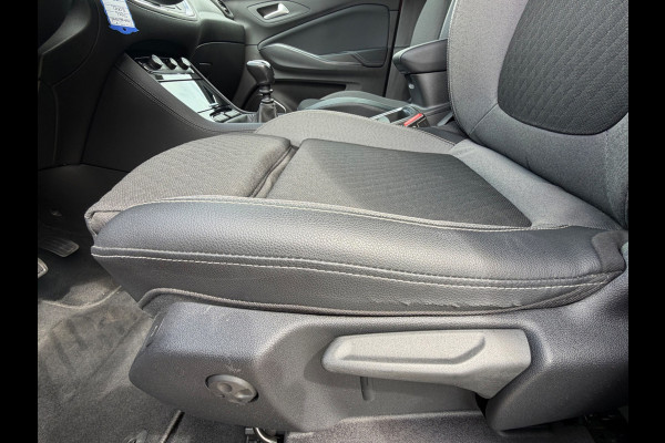 Opel Grandland X 1.2 Turbo Ultimate, 31000 km, achteruitrijcamera, trekhaak, navigatie, 1/2 leder, nieuwstaat