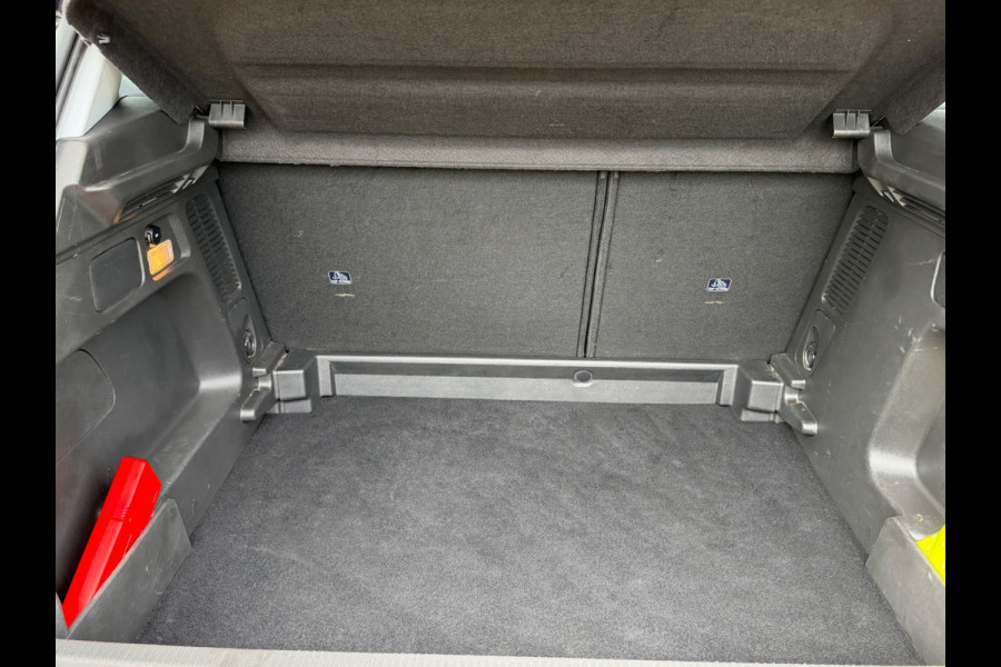 Opel Grandland X 1.2 Turbo Ultimate, 31000 km, achteruitrijcamera, trekhaak, navigatie, 1/2 leder, nieuwstaat