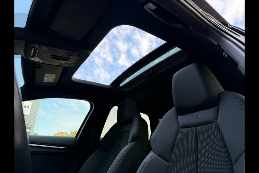 Audi A3 Sportback 35 TFSI edition one - Automaat - Pano/Schuifdak - Navi - Climate - Org.NL