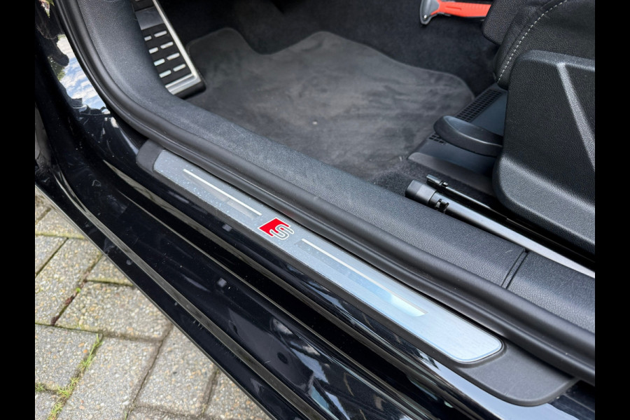 Audi A3 Sportback 35 TFSI edition one - Automaat - Pano/Schuifdak - Navi - Climate - Org.NL