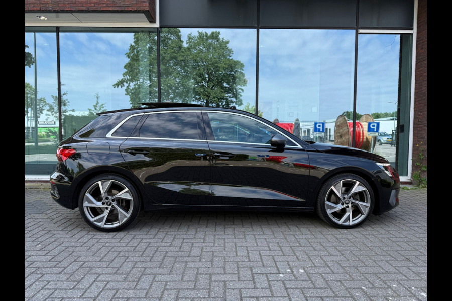 Audi A3 Sportback 35 TFSI edition one - Automaat - Pano/Schuifdak - Navi - Climate - Org.NL