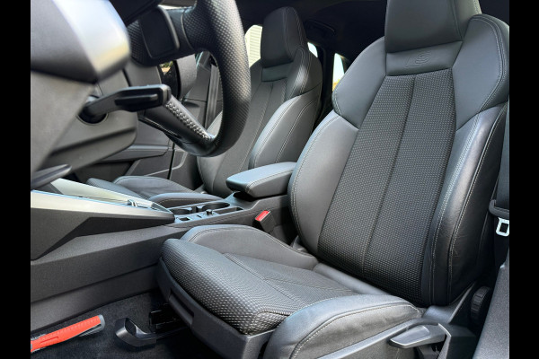 Audi A3 Sportback 35 TFSI edition one - Automaat - Pano/Schuifdak - Navi - Climate - Org.NL