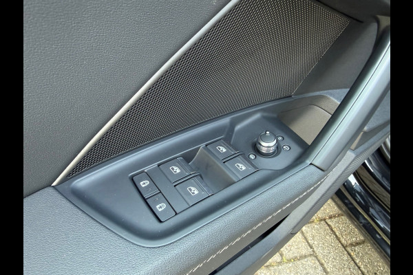 Audi A3 Sportback 35 TFSI edition one - Automaat - Pano/Schuifdak - Navi - Climate - Org.NL