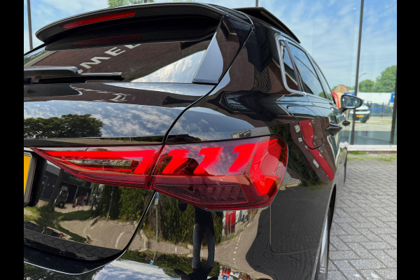 Audi A3 Sportback 35 TFSI edition one - Automaat - Pano/Schuifdak - Navi - Climate - Org.NL