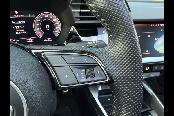 Audi A3 Sportback 35 TFSI edition one - Automaat - Pano/Schuifdak - Navi - Climate - Org.NL