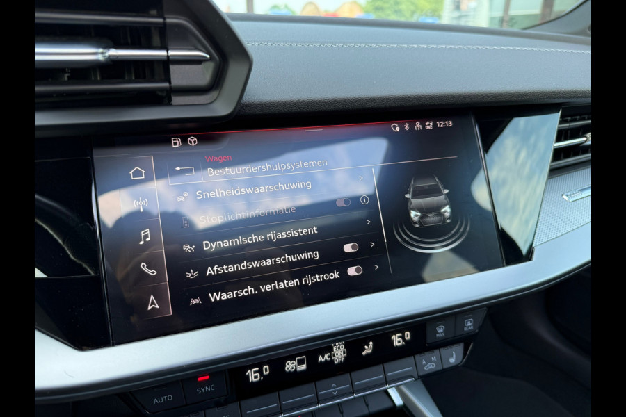 Audi A3 Sportback 35 TFSI edition one - Automaat - Pano/Schuifdak - Navi - Climate - Org.NL