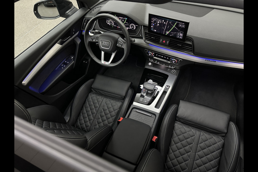 Audi Q5 55 367pk Competition RS Leder | ACC | Panorama | Lane Assist | 21" | Sfeerverlichting | Camera | Carplay | Stuurwielverwarming | Black Optic | Draadloos laden | Sportstoelen | 91000,= Nw.Pr. | 10-2024 | 23dkm! | Fabr. Garantie.
