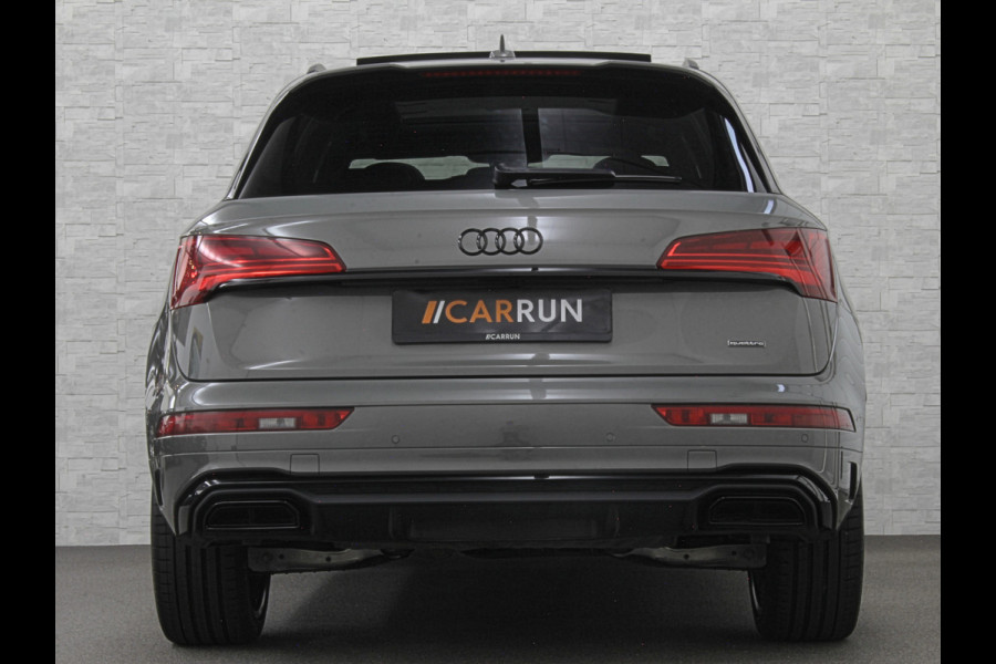 Audi Q5 55 367pk Competition RS Leder | ACC | Panorama | Lane Assist | 21" | Sfeerverlichting | Camera | Carplay | Stuurwielverwarming | Black Optic | Draadloos laden | Sportstoelen | 91000,= Nw.Pr. | 10-2024 | 23dkm! | Fabr. Garantie.
