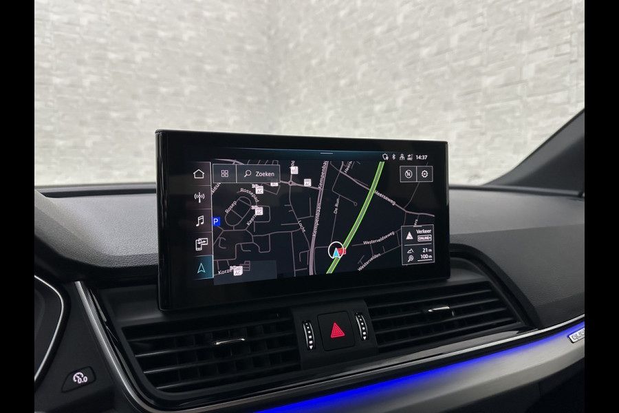 Audi Q5 55 367pk Competition RS Leder | ACC | Panorama | Lane Assist | 21" | Sfeerverlichting | Camera | Carplay | Stuurwielverwarming | Black Optic | Draadloos laden | Sportstoelen | 91000,= Nw.Pr. | 10-2024 | 23dkm! | Fabr. Garantie.