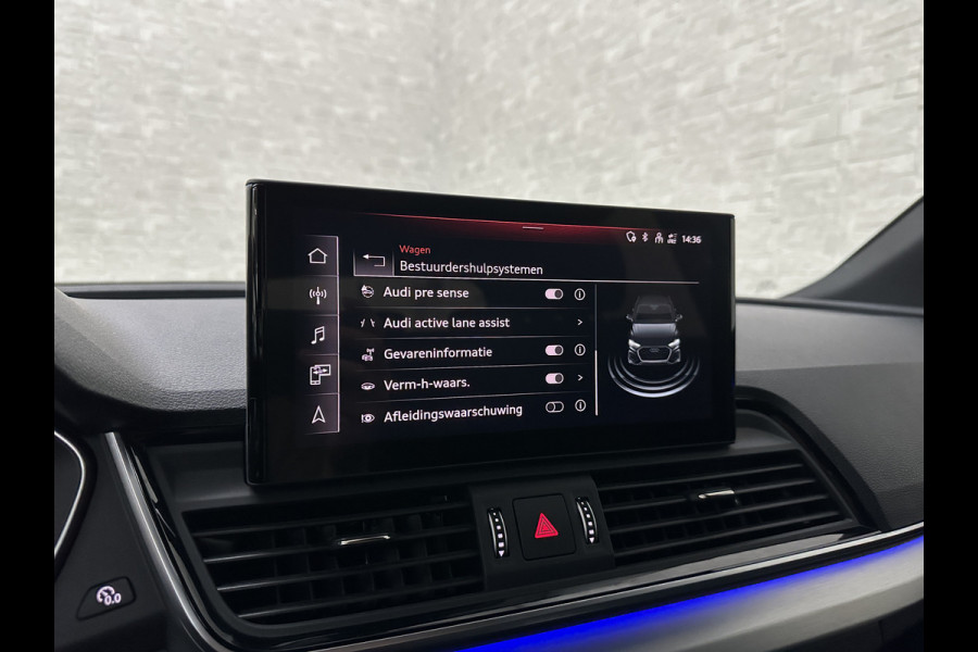 Audi Q5 55 367pk Competition RS Leder | ACC | Panorama | Lane Assist | 21" | Sfeerverlichting | Camera | Carplay | Stuurwielverwarming | Black Optic | Draadloos laden | Sportstoelen | 91000,= Nw.Pr. | 10-2024 | 23dkm! | Fabr. Garantie.