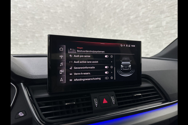 Audi Q5 55 367pk Competition RS Leder | ACC | Panorama | Lane Assist | 21" | Sfeerverlichting | Camera | Carplay | Stuurwielverwarming | Black Optic | Draadloos laden | Sportstoelen | 91000,= Nw.Pr. | 10-2024 | 23dkm! | Fabr. Garantie.