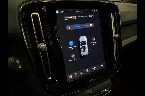 Volvo XC40 Aut. AWD Recharge Twin Plus ACC Stoelverwarming Parkeercamera 78kWh 408pk