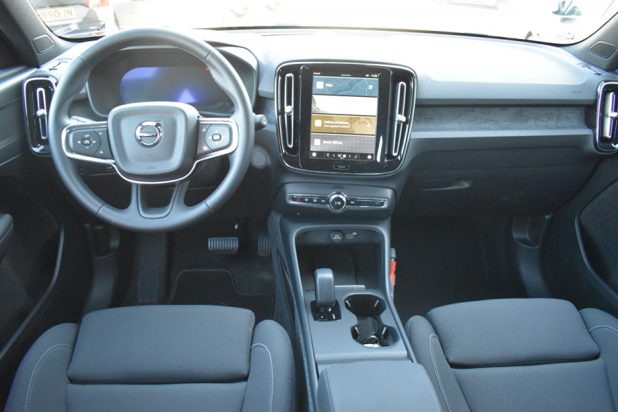 Volvo EX40 Extended Range Business edition 82 kWh | ACC | Blis | Climate pack | Camera | 19 "LMV