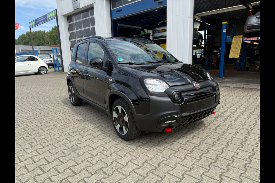Fiat Panda 1.0 Hybrid Cross