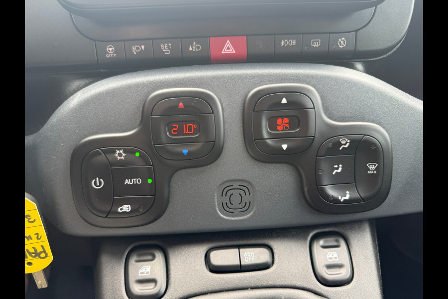 Fiat Panda 1.0 Hybrid Cross