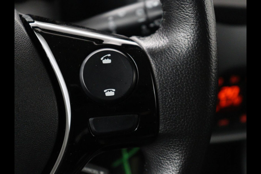Toyota Aygo 1.0 VVT-i x-joy | Carplay | Camera | Cruise control | Climate control | Bluetooth | DAB